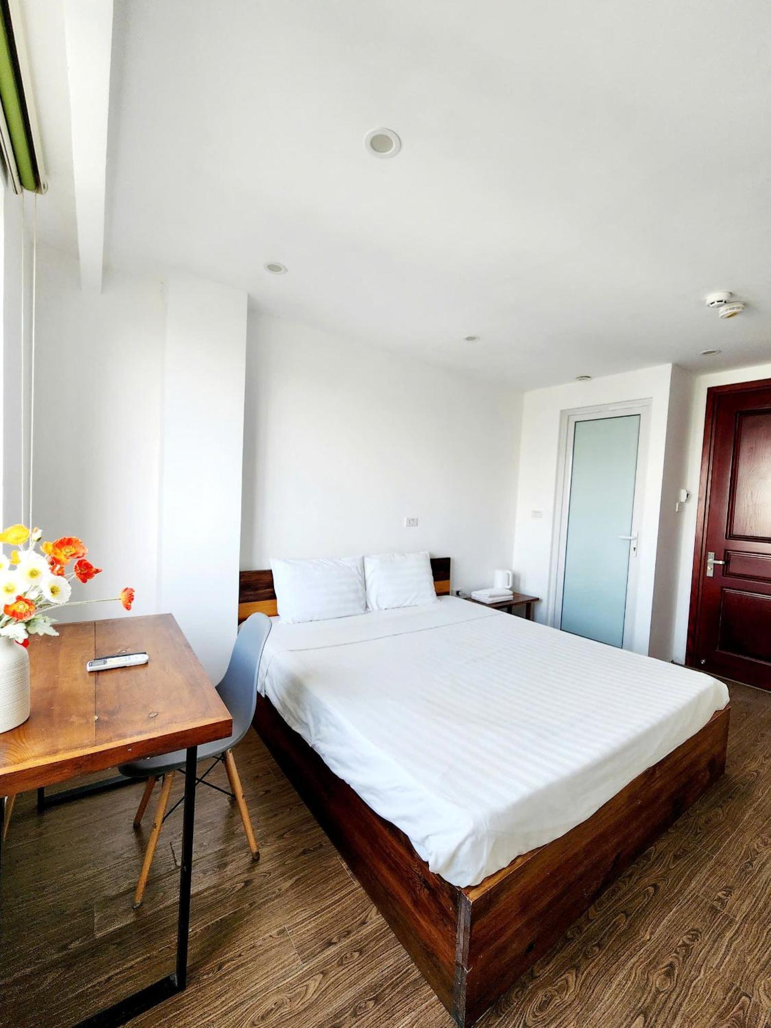 Lakeside House Hanoi Exterior foto