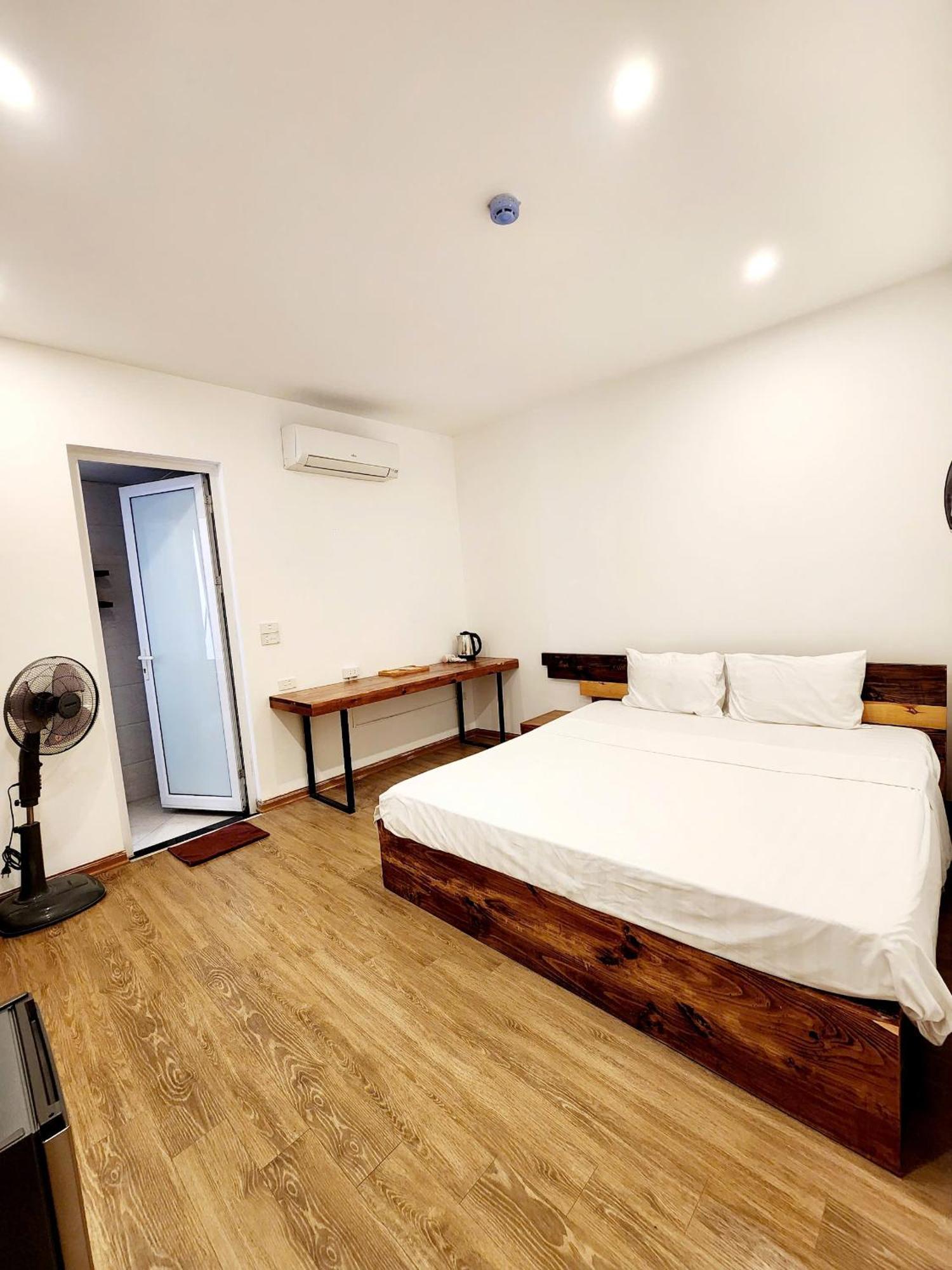 Lakeside House Hanoi Exterior foto