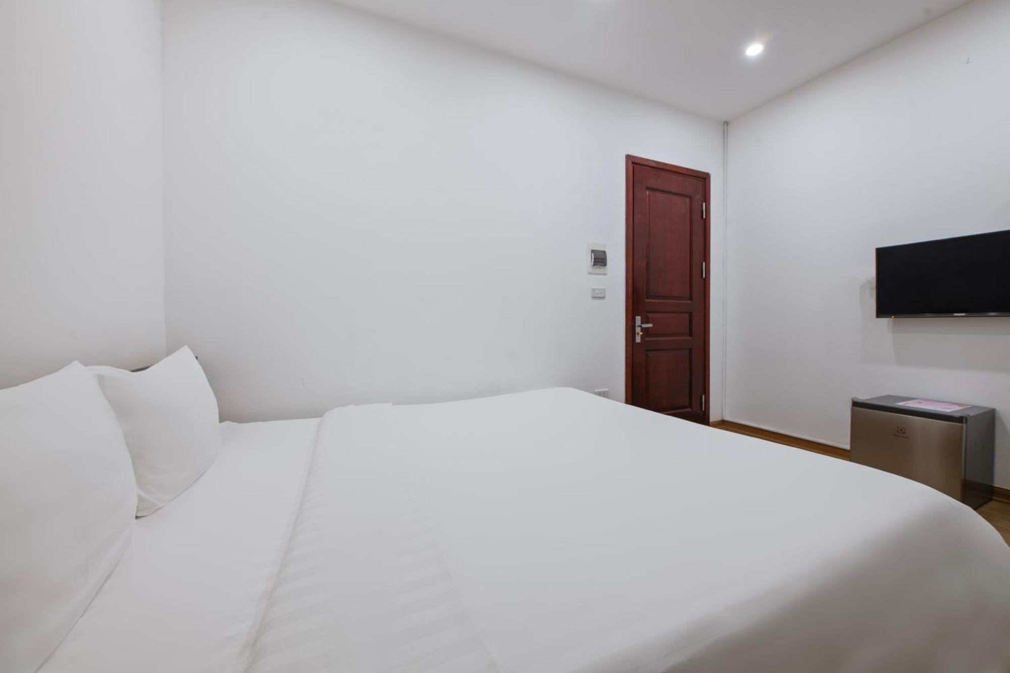 Lakeside House Hanoi Exterior foto